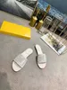 2021 Kvinnor Sandaler Tofflor Broderi Designers Slides Sandal Blommig Brokad Flip Flops Randigt Beach Läder Gummi Blomma Tofflor Loafers med låda