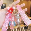 Creatieve cartoon beer acryl sleutelhanger hanger vrouwen paar mooie tas auto sleutelhanger sleutelhanger ornamenten cadeau G1019