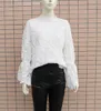 Elegant vit svart spets blusskjorta kvinnor kläder höst vinter långärmad fasta toppar och blusar skjortor koreanska mode 210427