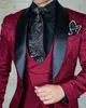 2021 맞춤형 부르고뉴 웨딩 남자 정장 슬림 맞는 턱시도 3 조각 정장 Groom Prom Jacquard Blazer Terno Masculino Suits X0909