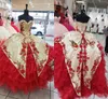 2022 تنورة غير متماثلة غير المتكافئة فساتين quinceanera الكرة ثوب الذهب مطرز الأزهار زين المكسيكي حزب حفلة موسيقية الحلو 15 الفتيات اللباس