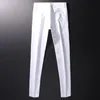 Jeans för män Europeiskt vintagemode Män Hög kvalitet vit elastisk Slim Fit Retro Designer Hip Hop Denim Punk Pencil Byxor