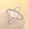 S925 Silver Rings x Crossing Finger Crystal Ring Kvinna Mode Micro Paved CZ Infinity Sign Women Smycken