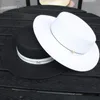 와이드 브림 모자 2021 M 편지 플랫 탑 밀짚 모자 리본 보트 비치 여성 여름 Fedora 파나마 여행 태양 모자
