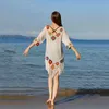 Vestido playero Floral de una pieza para mujer, Túnica de punto calado, traje de baño blanco de ganchillo, ropa de playa, pareos de manga de longitud media