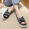 Rimocy femmes coréen perle plate-forme pantoufles Bling cristal été chaussures de plage femme doux gland épais bas sandales dames 210528