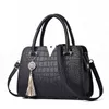 Crocodile Pattern Handbag Women 2021 New Atmosphere Middle Aged Mother Women's Fashion Lady's Hand