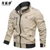 Vårhöstjacka män mode Slim Bomber Windbreaker Jackor Coat Herrkläder Taktik Militär Casual Jacket Män 210928