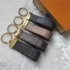 Keychains Designer Key Buckle New Fashion Handmade Brand Keychain Leather Key Buckle 5 style with box packing