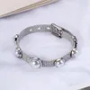 Bracelets à la mode pour femmes perles de coquille conception élégante en acier inoxydable bracelet à breloques boucle Bracelet cadeau pour femme