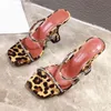 2022 nuovi sandali dei pistoni del Rhinestone delle donne di modo scarpe sconosciute della tazza talloni sexy delle signore della punta quadrata della stampa del leopardo