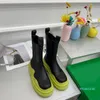 Fashion Designer di lusso Donne NEWS POLID SOLLED Color Matching Martin Boots Sponge Catches Cotom Anti-Slip Tide Scarpe in pelle Durevole 35-40