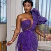 2022 Sexig High Split Purple Sequined Prom Klänningar för Kvinnor Glitter One Shoulder Feather Lång Pageant Klänningar Med Pärlor Beaded Aso Ebi Dress Evening Formellt Slitage