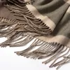 Écharpes CAVME Poncho de laine à capuche avec des glands pour femmes dames châles en couleur café beige hiver chaud 100% laine rayée châle