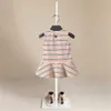 Abbigliamento per neonata Stile per abiti da bambino 2019 Saldi a strisce estive Stile per abiti da bambina per bambina Prezzo super basso Q0716