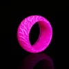 Modeharts Wild Cool Punk Lysous Crack Färgring Skiner i Dark Party Engagement Fluorescerande Ringar för Unisex Smycken