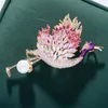 Broches flamant rose simples et créatives, bijoux de marque plaqués or pour femmes, mode mariage, Corsage d'oiseau en zircone, 2021