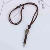 Collier pendentif flèche en cuir Vintage fait à la main, chaîne en corde, accessoires de bijoux Punk pour hommes et femmes, vente en gros, 1 pièce, G1206