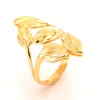 18 k Solid Fine Gold Leaf Leaf Big Wide Anillo Hollow Pattern Exageración Diseño Dedo Advanced Sense Anillos Mujeres Chicas Fiesta