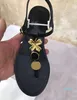 Designer-Sommar Kvinnor Sandaler Shine Flower Ladies Skor Utomhus Flip Flops Slippers Tjej Flats Plattform Strand Slides Gladitor