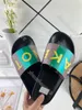 Mode vrouwen en mannen dia's zomer slippers strand indoor platte sandalen huis flip flops slipper meer kleur schoenen met doos maat 35-46