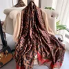 Silk Scarf 2021 Designer silken scarves High quality Shawl Scarfs Women Fashion scarve 4 Season foulard xury muffler Men bufanda4486627