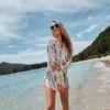 Patrón de dibujos animados de algodón Camisa estampada Suelta Bikini de manga larga Blusa Traje de baño de vacaciones en la playa Cárdigan de protección solar para mujeres Traje de baño de mujer