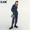 [EAM] losse fit vrouwen donkerblauw riem denim jumpsuit hoge taille zak stitch broek mode lente herfst 1DD5864 21512