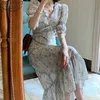 夏のドレス韓国の女性のVネックのハイウエスト花ドレスのための夏のハイウエストの花のドレスのためのカジュアルな気質ロングドレス