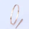 Mode par smycken tunna 4mm 316l rostfritt stål skruvbangle armband med skruvmejsel för älskare kvinnor och män