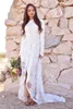 Abiti da sposa bohémien in pizzo alto e basso Abiti da sposa Una linea a maniche lunghe Country Boho Beach Abito da sposa con spacco sul davanti Avorio e champagne