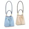 trend bucket bag