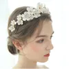 Vintage Vrouwen Crystal Parel Haarband Lederen Bloem Tiara Elegant Bruiloft Sieraden Meisje Haaraccessoires Bruid Crowns X0625