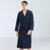 Hochwertige Baumwoll-Pyjama-Damen-Herren-Badezimmer-Dusche-Flanell-Bademantel direkt ab Werk s271a