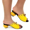 Sukienka Buty Najnowsza żółta kobieta Lato Wysokie obcasy Kapcie Damskie Pompy Sandały Femmes Chaussures Pantuflas Mujer CR2135-1 Wysokość 5 cm