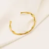 Bracelet en forme de bambou en métal doré 24K Bracelet jaune solide fin pour femmes - Bracelets de manchette dorés minimalistes pour elle