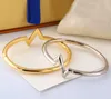 Man Kvinna Bangle Smycken Armband 3 Färg Toppkvalitet Bangles För Brev Open Buckle Fashion Armband