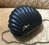 Wristband Ivory Pearl Bag Bag Shell Style محفظة محفظة للمصممين مصممين كتف كيس VIP هدية محفظة أسود لؤلؤة قشرة 592