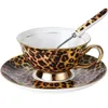 التصميم الحديث الخزف الإبداع الشمال المنزل القهوة كأس الصحن مجموعة ديكور العظام الصين tasse أكواب bc50byd