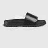 Kvinna / Man Sandaler Kvalitet Snygg Slipper Mode Klassiker Män Kvinnor Flat Skor Slide EU: 35-45 med låda