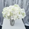 Simulazione Hydrangeas Bride Hand Holding Bouquet Wedding Guide Blooming Flowers artificiale Decorazione per la casa M Dream B Zeg