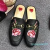 Mannen vrouwen slippers zachte koeienhuid luie vrouwen lederen schoenen metalen gesp strand slippers muilezels princetown € 34-45