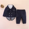 God kvalitet 4PCs uppsättningar för pojkar gentleman stil kostymjackor + tröjor + bowtie + byxor baby pojke kläder uppsättning barn outfits 314 z2