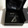 Fashion Oorbellen Triangle Earing Emaille Eardrop voor Man Dames Classic 4 Color Good Quality