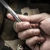 Coltelli pieghevoli tascabili con penna in acciaio inossidabile Strumento EDC all'aperto Mini coltello tattico portatile Sopravvivenza Autodifesa per le donne1562172