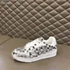 Мода Men Men Luxury Designer Designer Trainer Trainer Sneakers Размер 38-45 модель jdjyy003