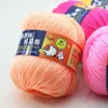 1PC de haute qualité 50g / balle 135 mètres fil à tricoter pas cher Chine Crochet bio bébé laine fils écheveau écologique colorant Y211129