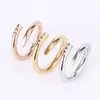 Love Rings Womens Band Ring Jewelry Titanium Steel Single Nail Europeu e Americano Fashion Street Casal Casual Clássico Ouro Prata Rosa Tamanho Opcional5-10