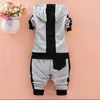 Bambino Neonato Ragazzi Ragazze Set di abbigliamento di marca Tute Giacca sportiva per bambini + Pantaloni 2 pezzi / set Tute per bambini Bambini 2 pezzi Cotone Bambini Ragazzo