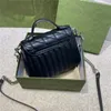 Más nuevo hardware de plateado de cuero acolchado negro bolsos de hombro más recientes de diseñadores de moda Bolsos para mujeres Velvetsilk Li263q